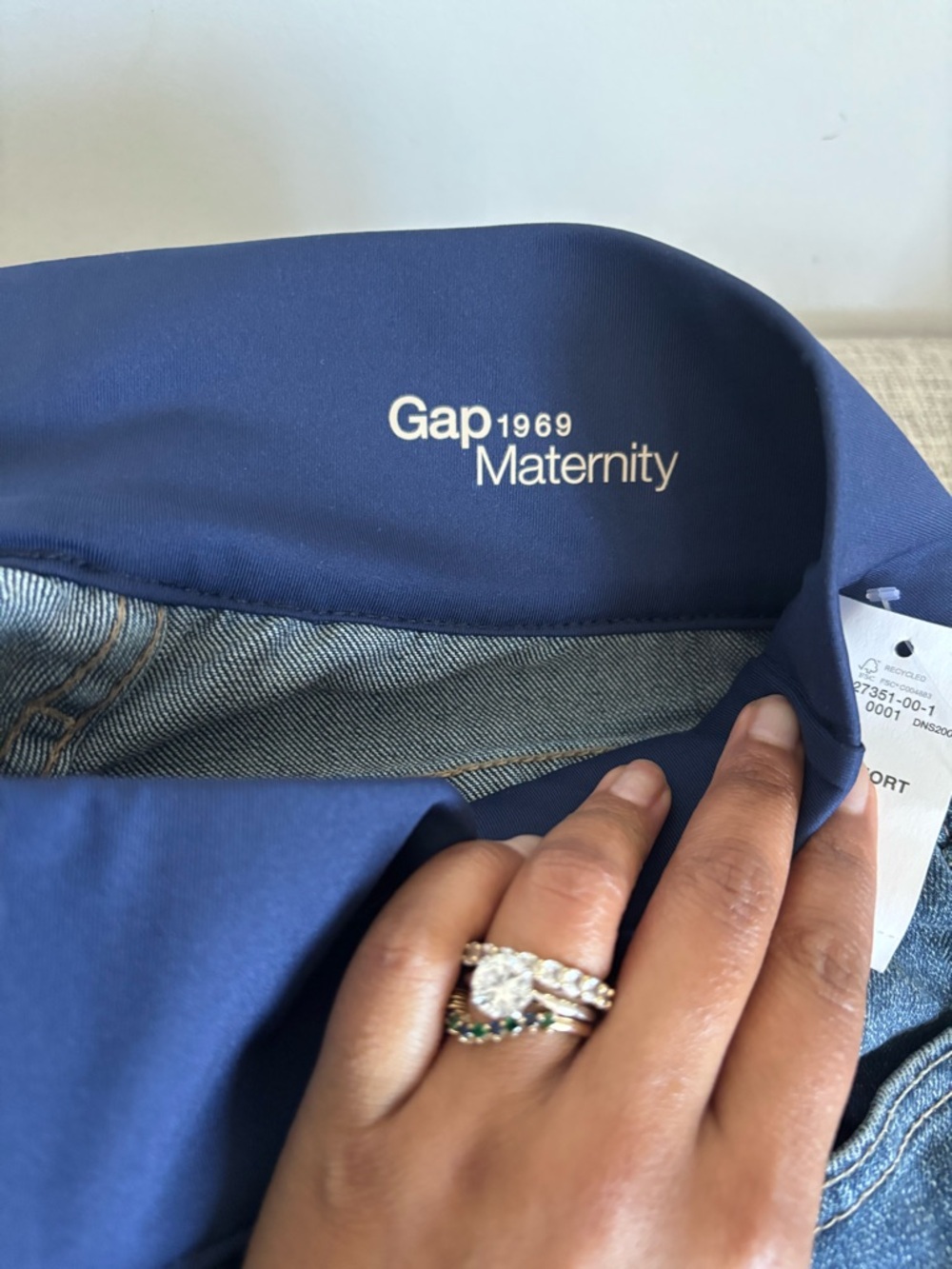 Gap maternity pants - Picture 3 of 4
